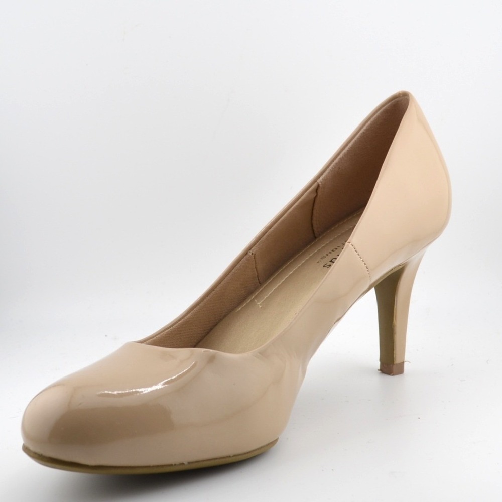 Comfort Plus Pumps Women 11 Nude Neutral Patent Round Toe Stiletto Heels Classic